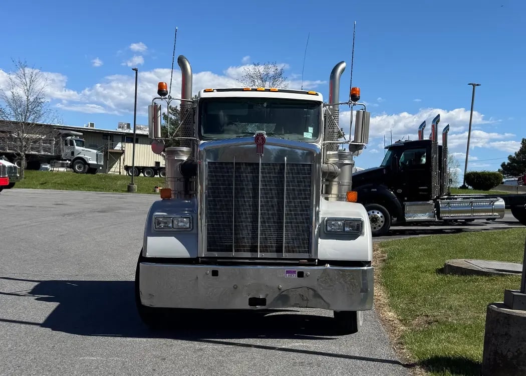 223881b
