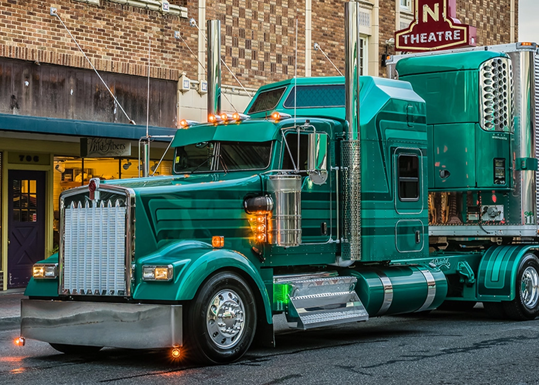 thumbnail image 2 of Robert James Enterprises Kenworth W900L Premium Old Glory Bug Screen – BS-1989 2 of 6